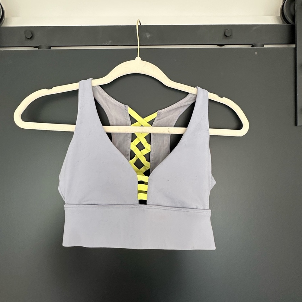 Fabletics sports bra
